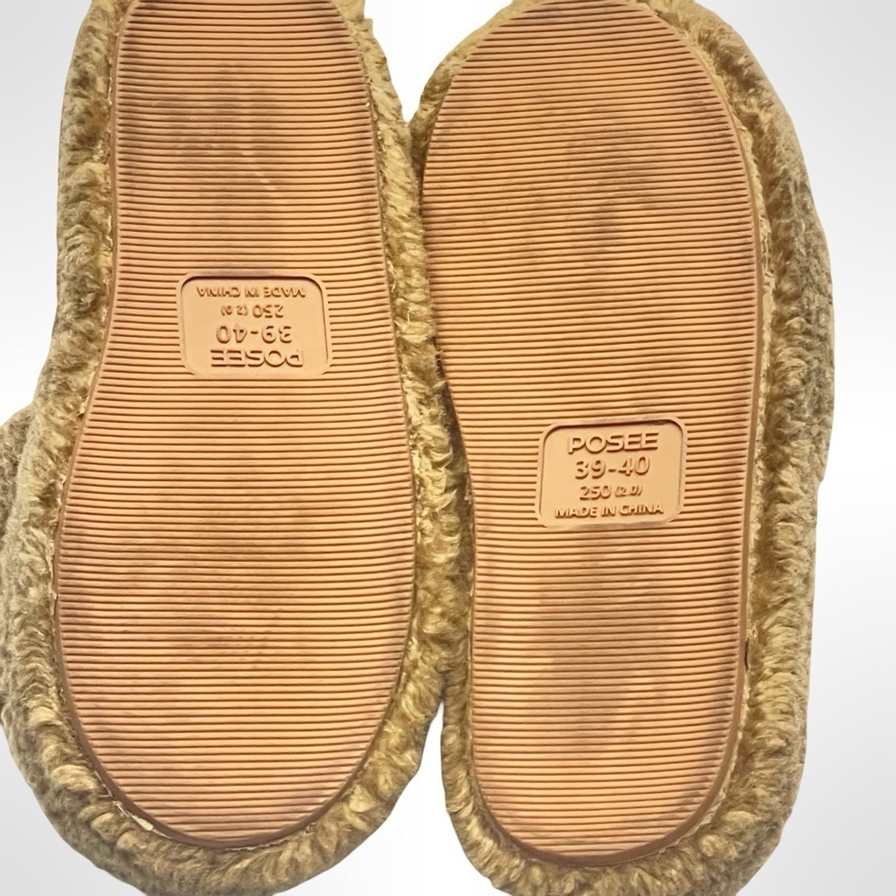 Posee Cozy Brown Fuzzy Slippers in mint condition size 39-40 - Picture 4 of 5